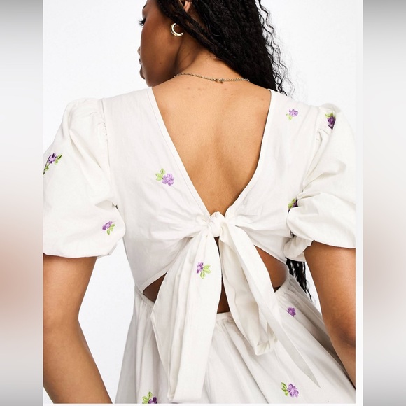 Embroidered Floral Maxi Dress with Back Tie - Picture 3 of 9